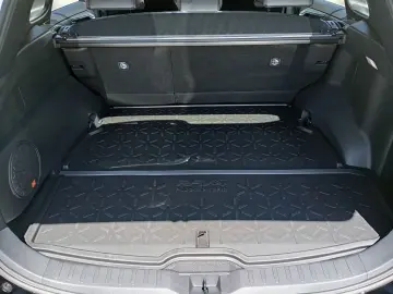 RAV 4 2.5 Plug-in Hybrid 4x4 Style JBL Bearlock