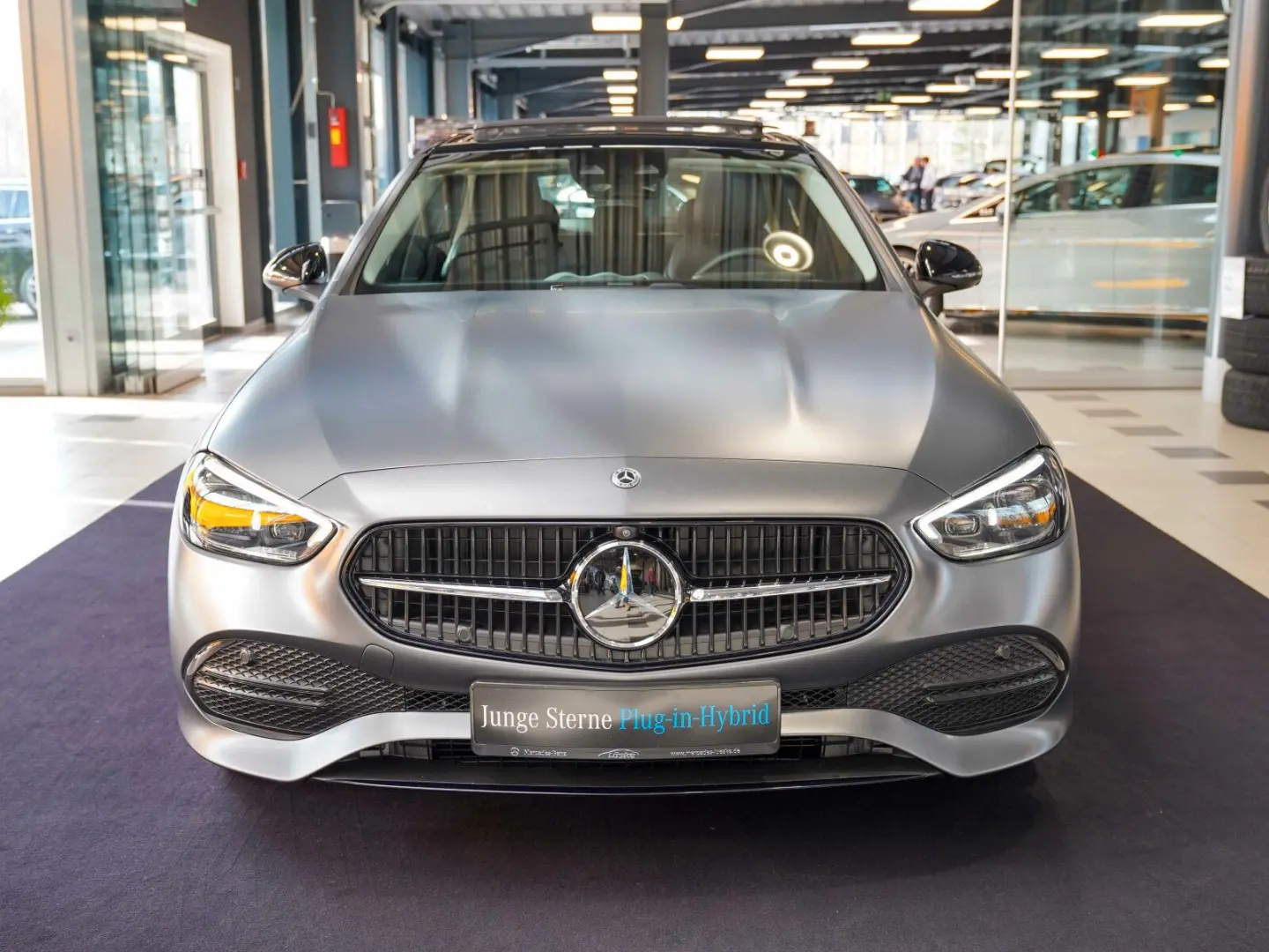C 400 e 4M AMG Line Night MATT Burmester -45%