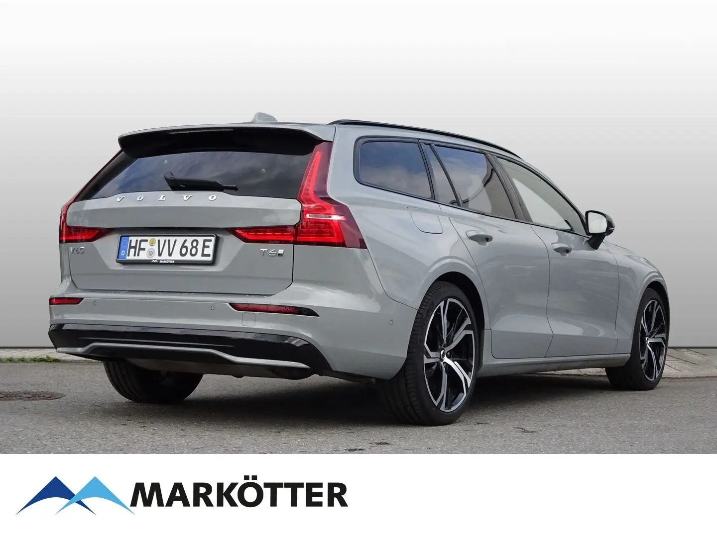 V60 T6 Plus Dark Recharge AWD PANO/ACC/BLIS/LED
