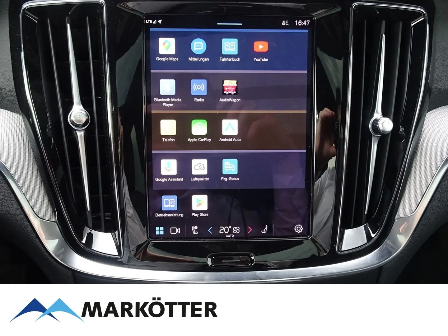 V60 T6 Plus Dark Recharge AWD PANO/ACC/BLIS/LED