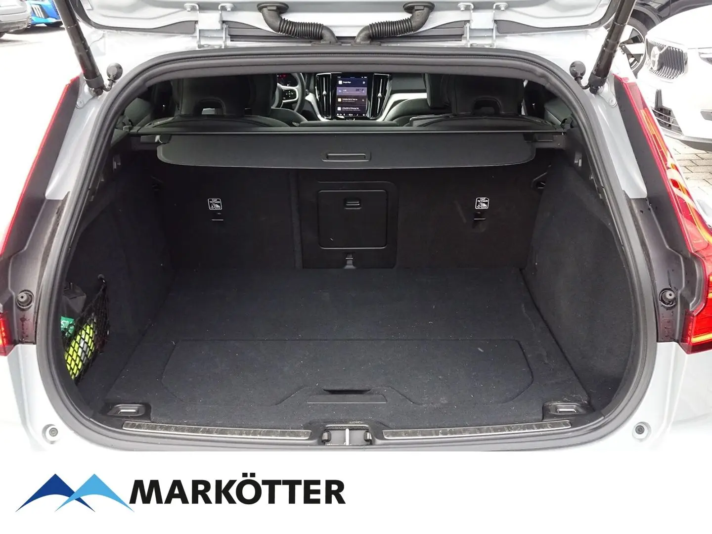 V60 T6 Plus Dark Recharge AWD PANO/ACC/BLIS/LED