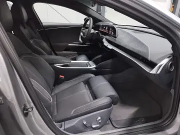 Air Grand Touring 611kW Pano SoundPro 3DView 21