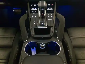 Cayenne Turbo S E-Hybrid Coupe 22´