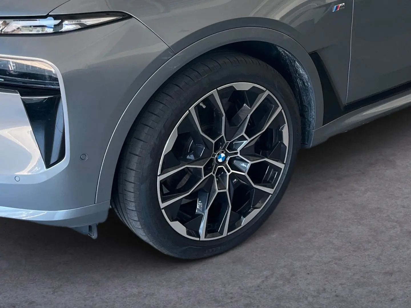 X7 xDrive 40d M SPORT/AHK/22Z/H&K/PANO-DA/7-SI/