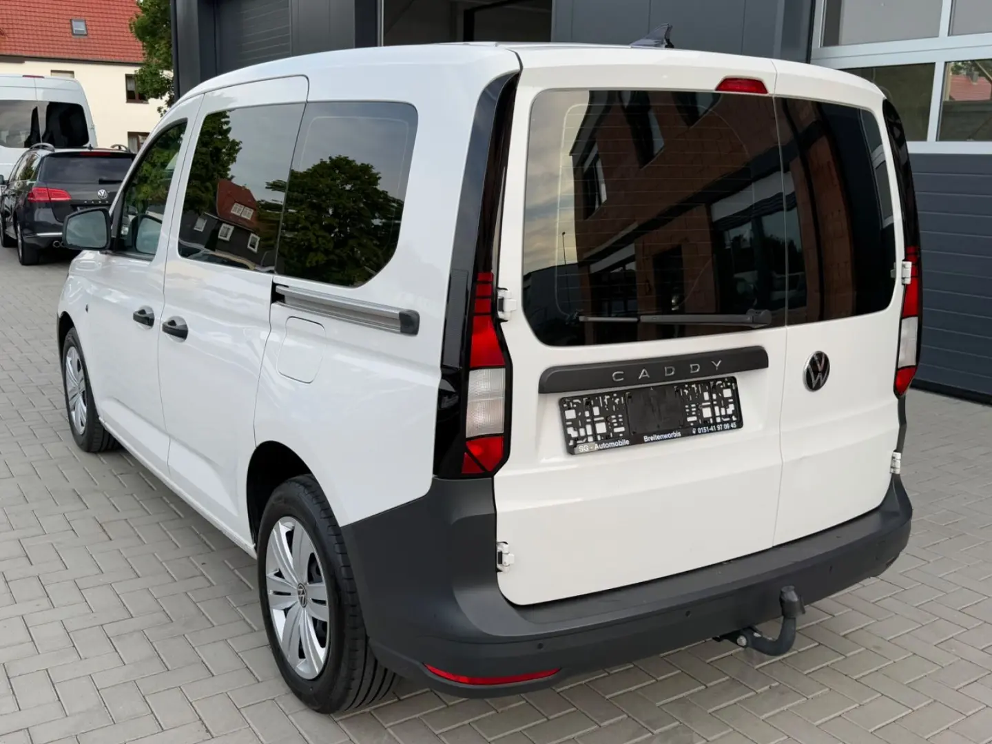 Caddy 5 Sitzer. 1 HAND*TEMPO*SHZ*PDC*AHK*