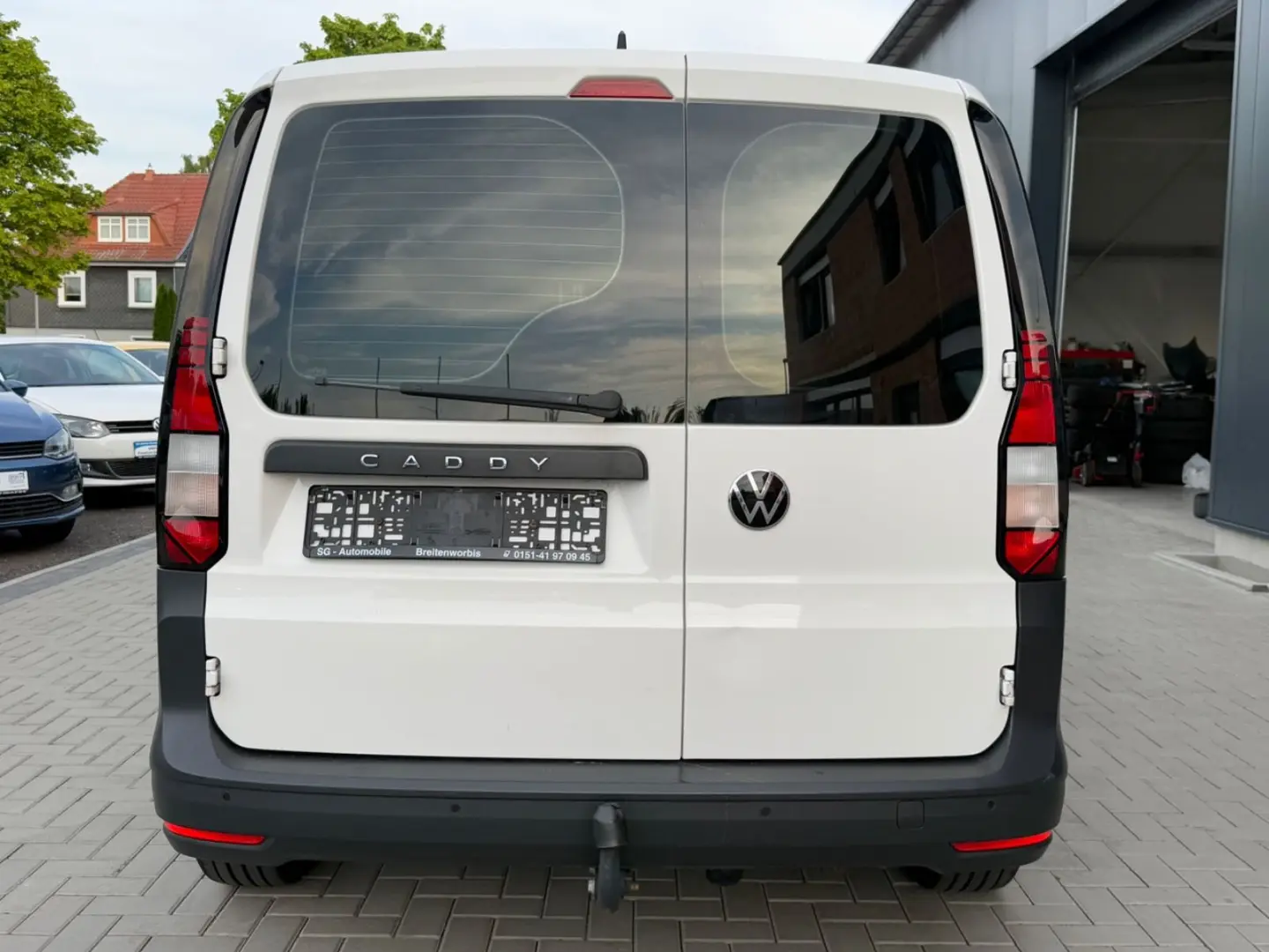 Caddy 5 Sitzer. 1 HAND*TEMPO*SHZ*PDC*AHK*