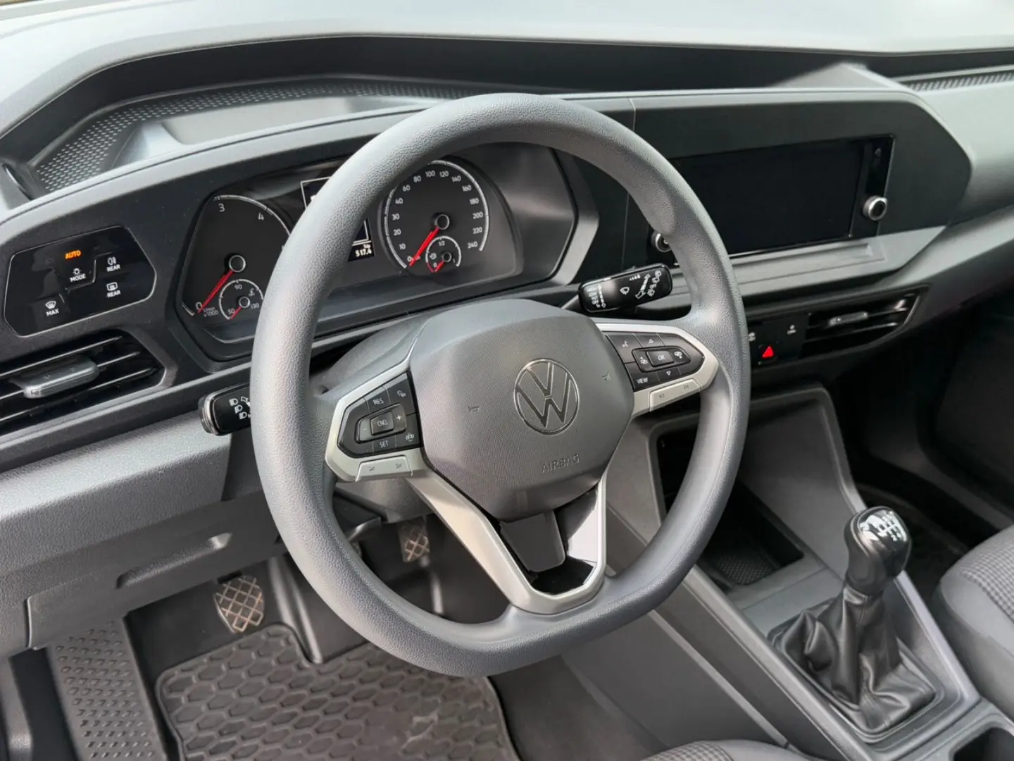 Caddy 5 Sitzer. 1 HAND*TEMPO*SHZ*PDC*AHK*