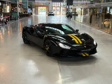 F8 Tributo Coupé/CARBON/WARRANTY/MWST. AUSWEISB.