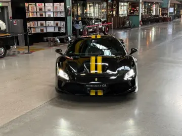 F8 Tributo Coupé/CARBON/WARRANTY/MWST. AUSWEISB.