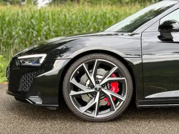 R8 Coupe 5.2 FSI RWD performance *1-HD*