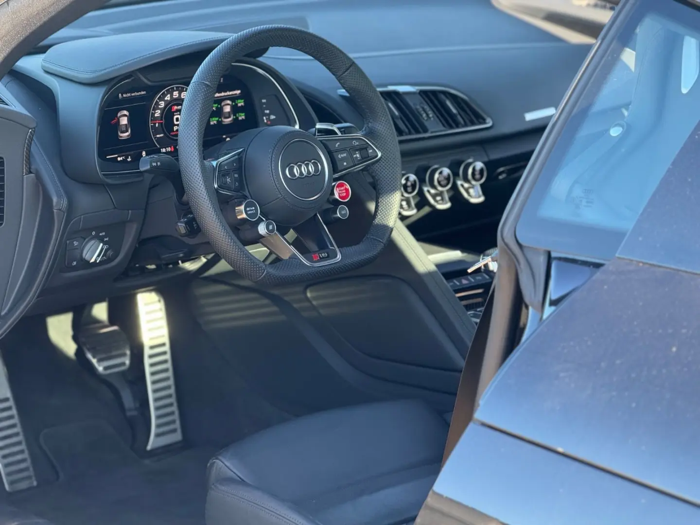 R8 Coupe 5.2 FSI RWD performance *1-HD*