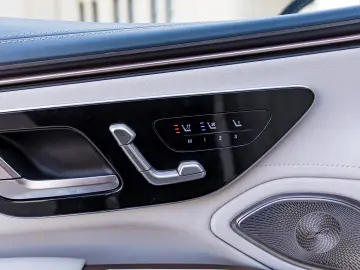Mercedes EQS 580