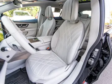 Mercedes EQS 580