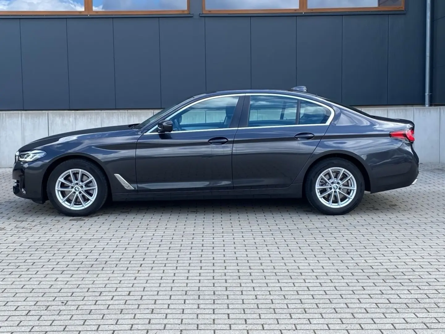 520d A xDrive HUD/LED+/4xAC/CAM/DAB/HiFi/AMBI HU