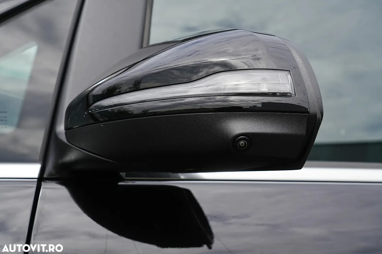 Mercedes-Benz V300d Combi Extra-lung AWD 9AT Exclusive