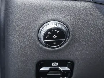 GLC 200 4M |AMG|NIGHT|KAM|DISTR|LED|NAVI|KEYL|LM