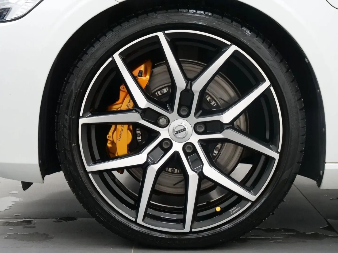 V60 AWD Polestar Engineered Recharge 405hp AWD