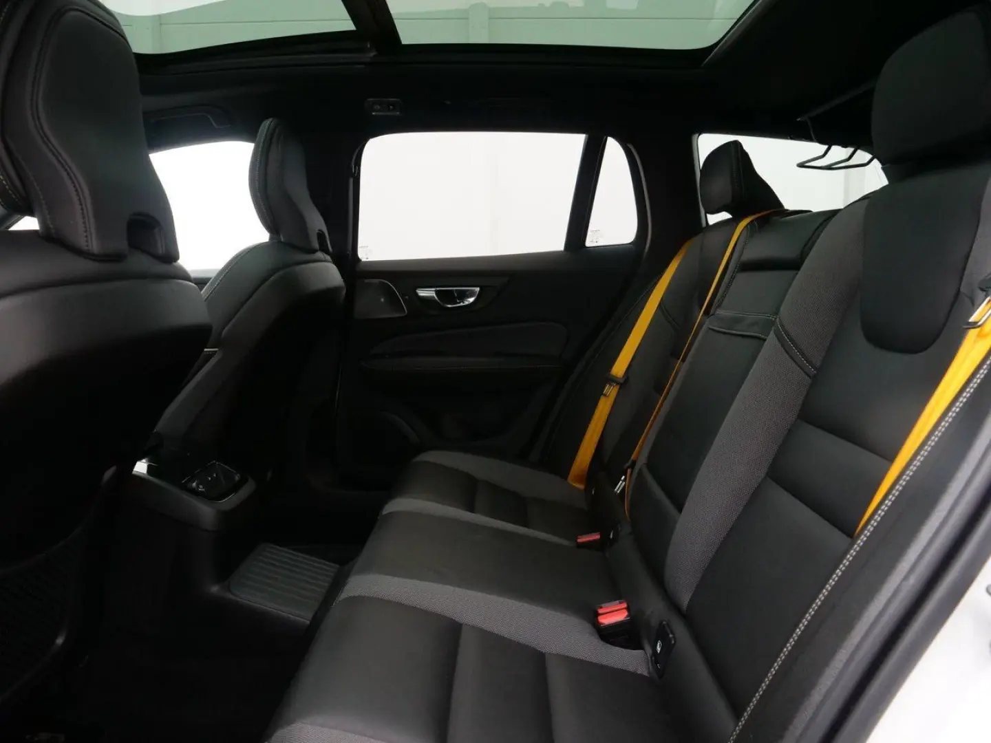 V60 AWD Polestar Engineered Recharge 405hp AWD
