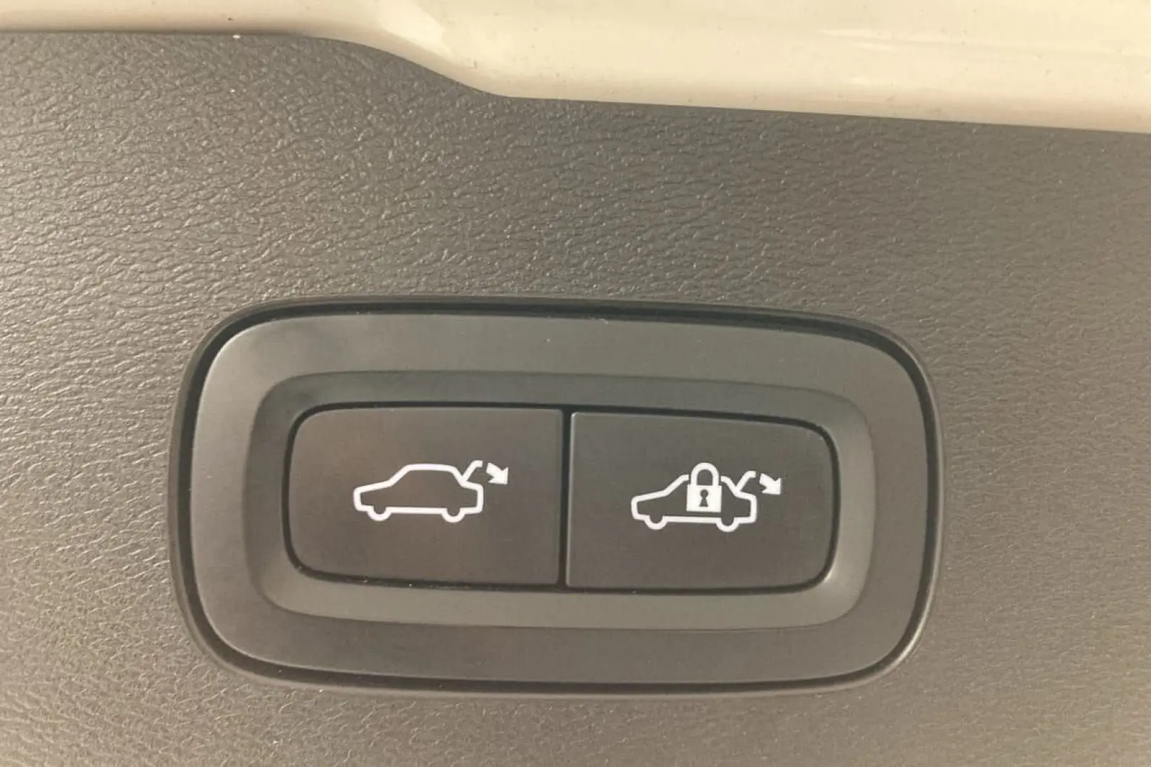 V60 AWD Polestar Engineered Recharge 405hp AWD