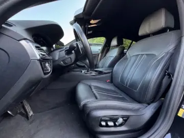 530 e xDrive Lim M Sportpaket Navi Leder LED Kom