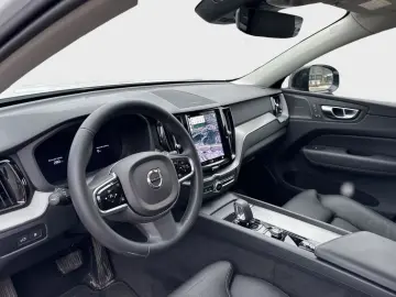 XC60 Plus Dark 350hp Recharge Plug-In Hybrid AWD