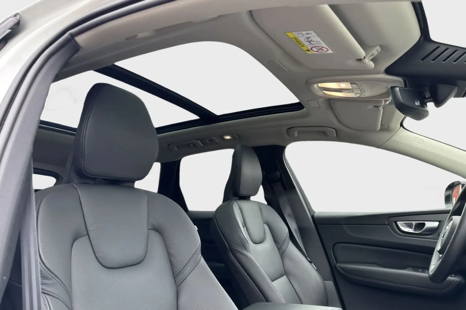 XC60 Plus Dark 350hp Recharge Plug-In Hybrid AWD