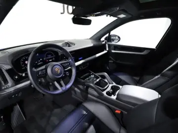 Cayenne E-Hybrid 470HP PANO 22
