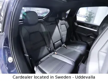Cayenne E-Hybrid 470HP PANO 22