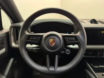 Cayenne Coupe E-Hybrid 470HP 22
