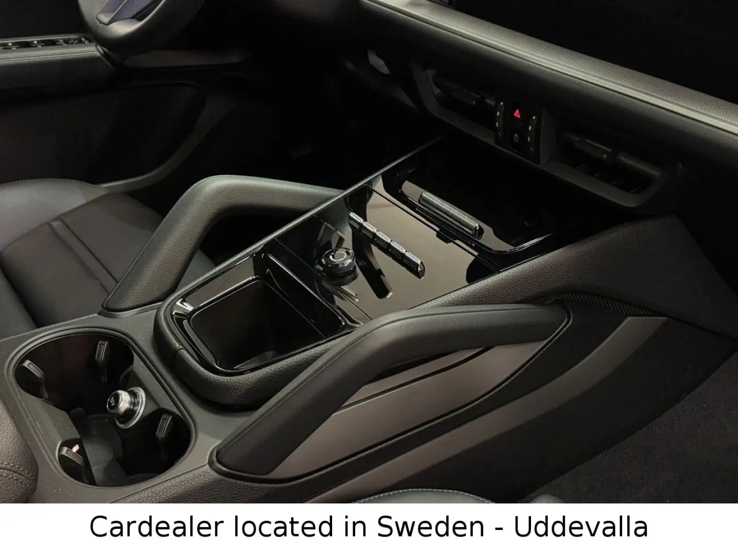 Cayenne Coupe E-Hybrid 470HP 22