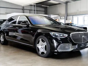 Maybach S 680 4M   MY 2025   Rear Axle Steering