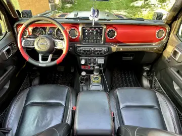 Jeep Wrangler Rubicon 2.0T AT8 /Soft+Hardtop / Ledbar