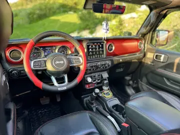 Jeep Wrangler Rubicon 2.0T AT8 /Soft+Hardtop / Ledbar