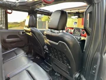 Jeep Wrangler Rubicon 2.0T AT8 /Soft+Hardtop / Ledbar
