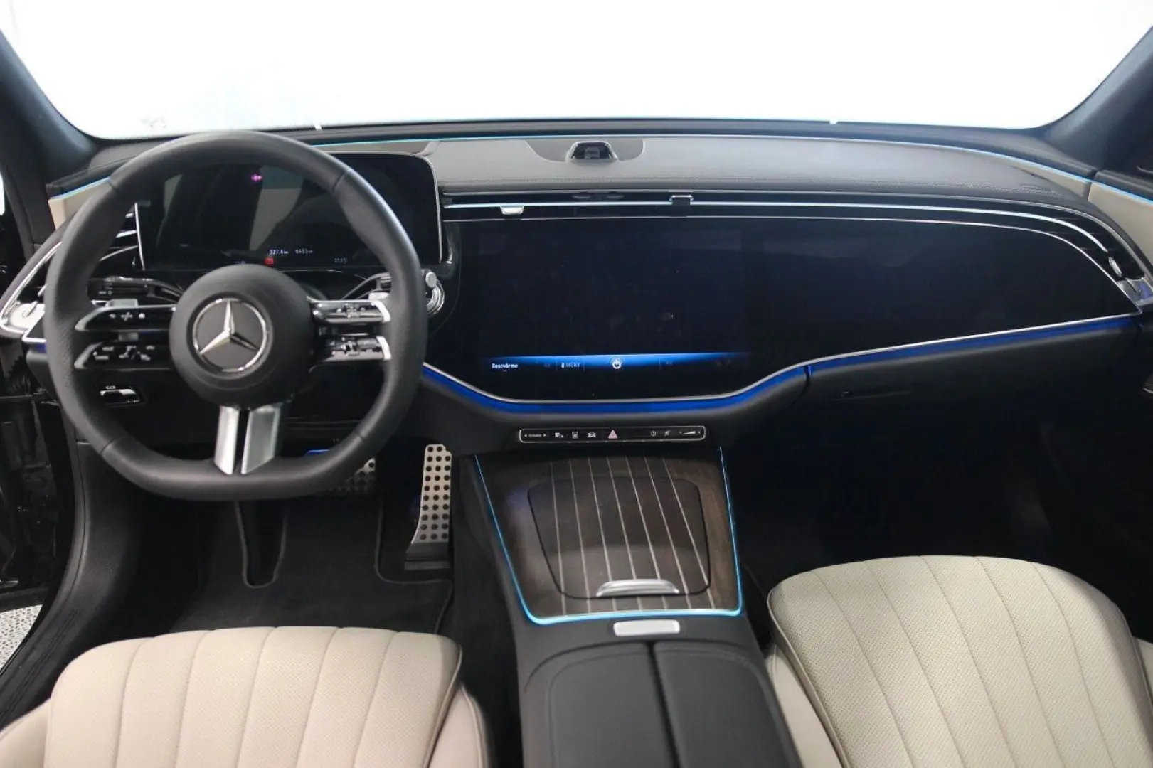 E220d AMG 197hp Premium Plus PANO HUD