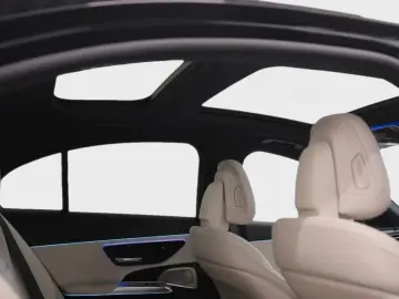 E220d AMG 197hp Premium Plus PANO HUD