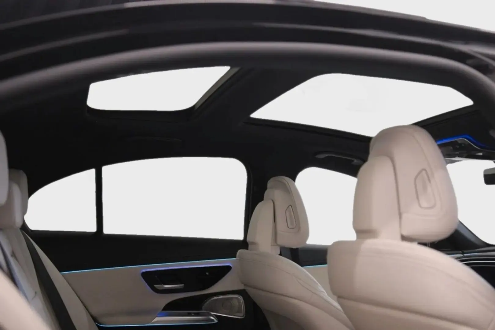 E220d AMG 197hp Premium Plus PANO HUD