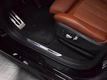 X6 M60 i M60i xDrive 530hp M-Sport Innovation C+