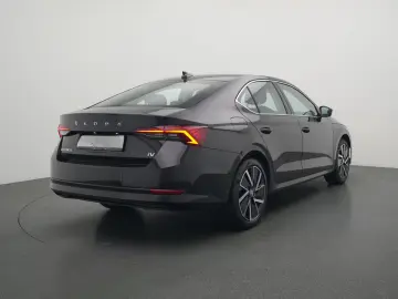 OCTAVIA eTSI  DSG 204 CP