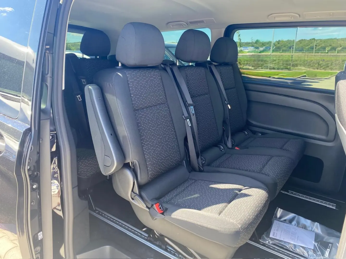 MERCEDES-BENZ 124 TOURER LANG SELECT MY 2026
