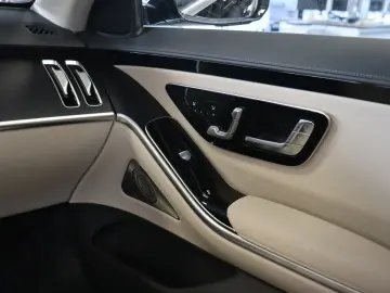S 350d 4M L AMG Chauffeur/Executive/Softclose