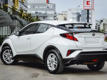 Toyota C-HR 1.8 HSD 122 CP 4x2 CVT Core