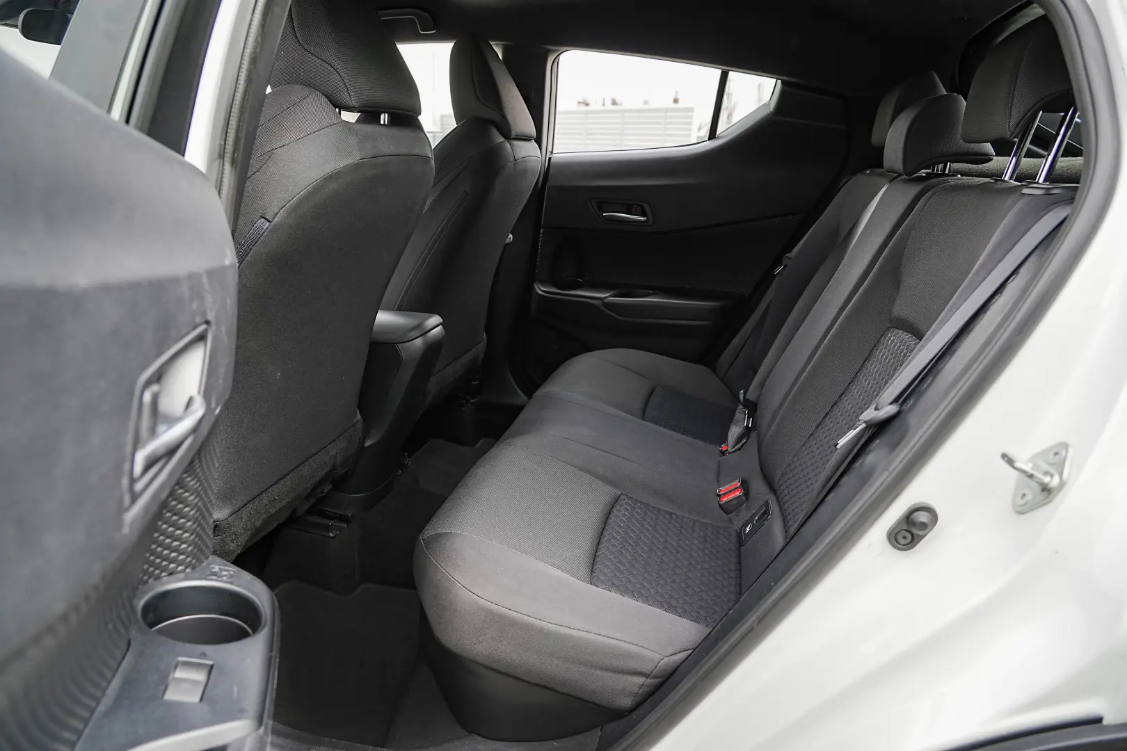 Toyota C-HR 1.8 HSD 122 CP 4x2 CVT Core