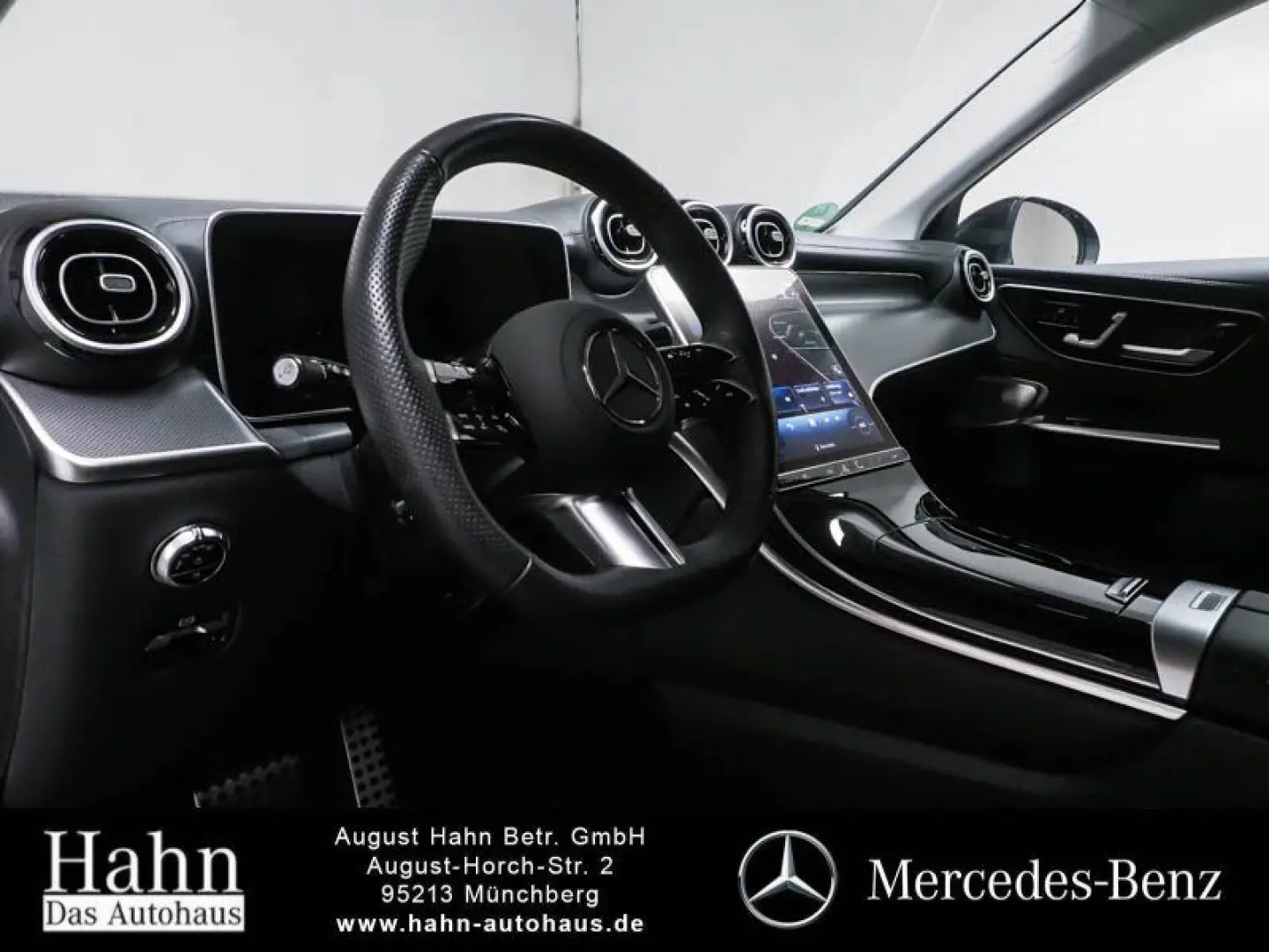 GLC 200 4M AMG/DLIGHT/AHK/360/DISTRO./SOUND/..