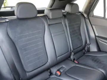 GLC 200 4M |AMG|NIGHT|KAM|DISTR|LED|NAVI|AHK|PTS