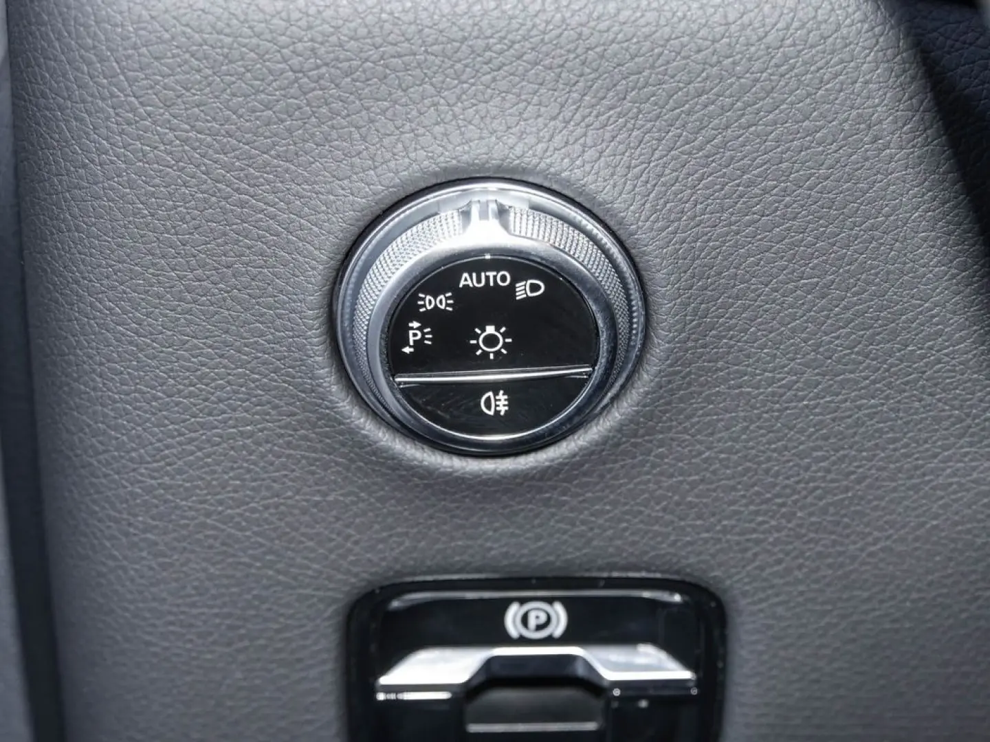 GLC 200 4M |AMG|NIGHT|KAM|DISTR|LED|NAVI|AHK|PTS