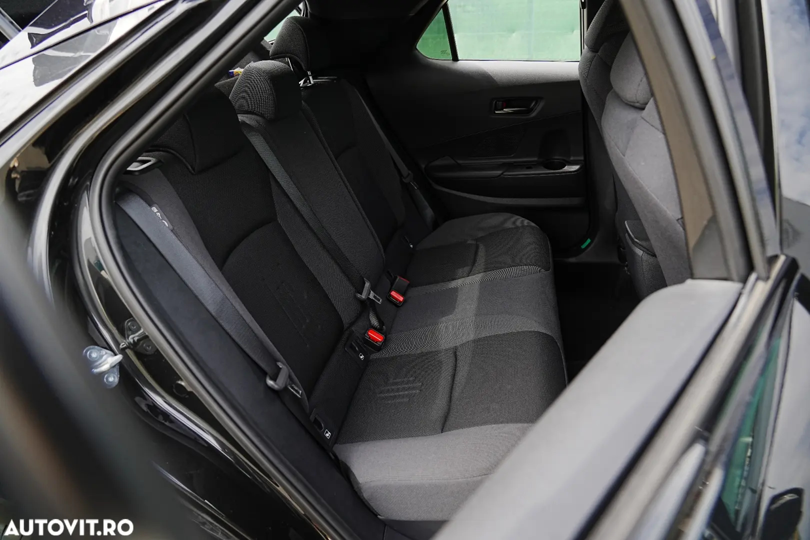 Toyota C-HR 1.8 HSD 122 CP 4x2 CVT Core