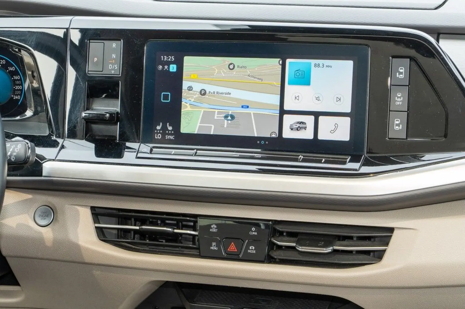 T7 Multivan 2.0 TDI DSG lang Life Top-Paket