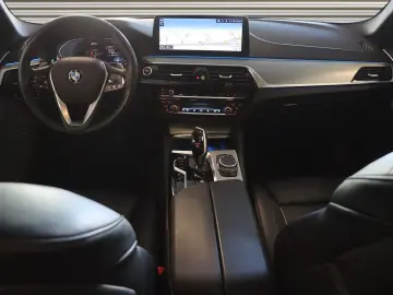 545e xDrive Luxury Line