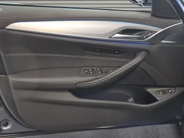 545e xDrive Luxury Line